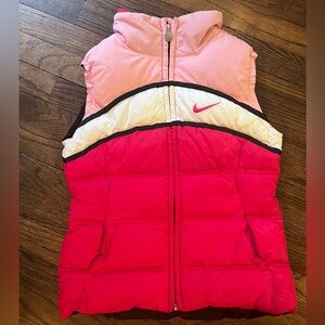 Nike girls puffer vest L